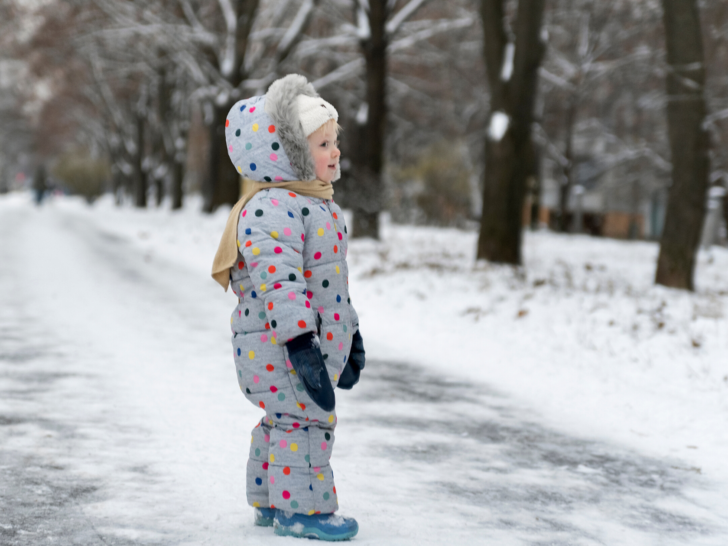 8 Tips For Going Out With Your Toddler In The Winter