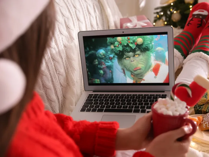 9 Festive Grinch Home Decor Ideas